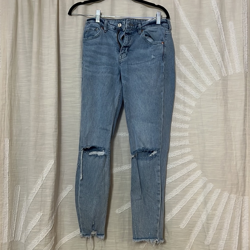 H&M girlfriend fit low rise jeans ripped